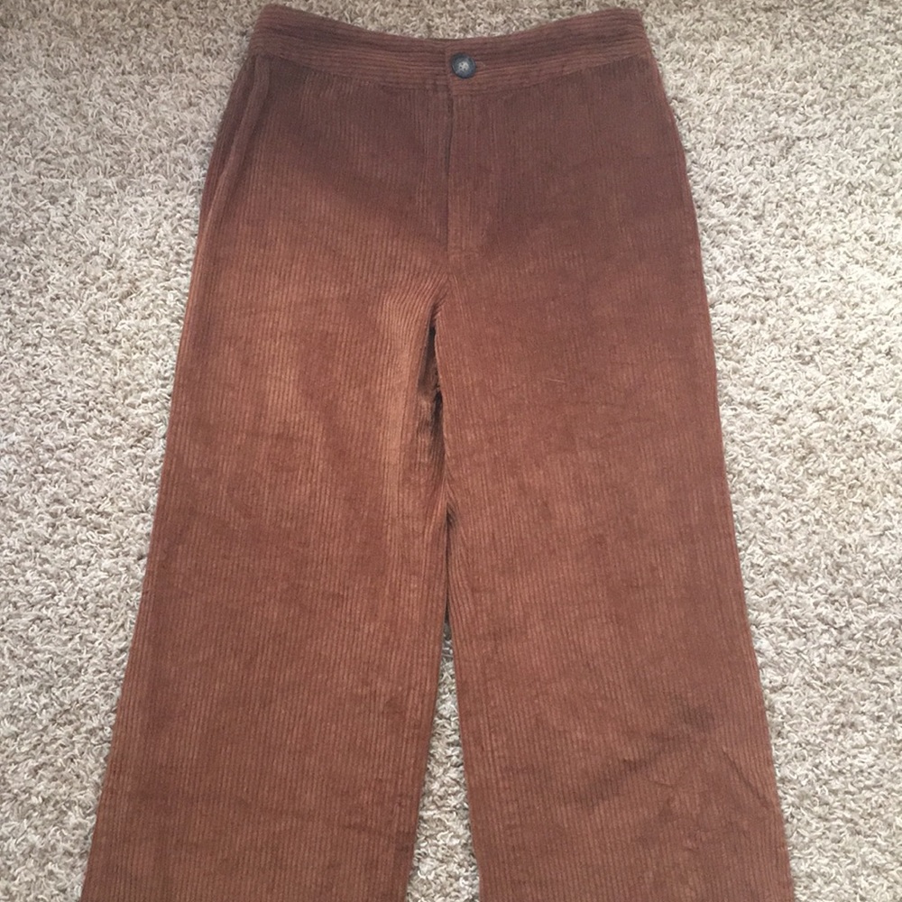 Cuffed corduroy pants!